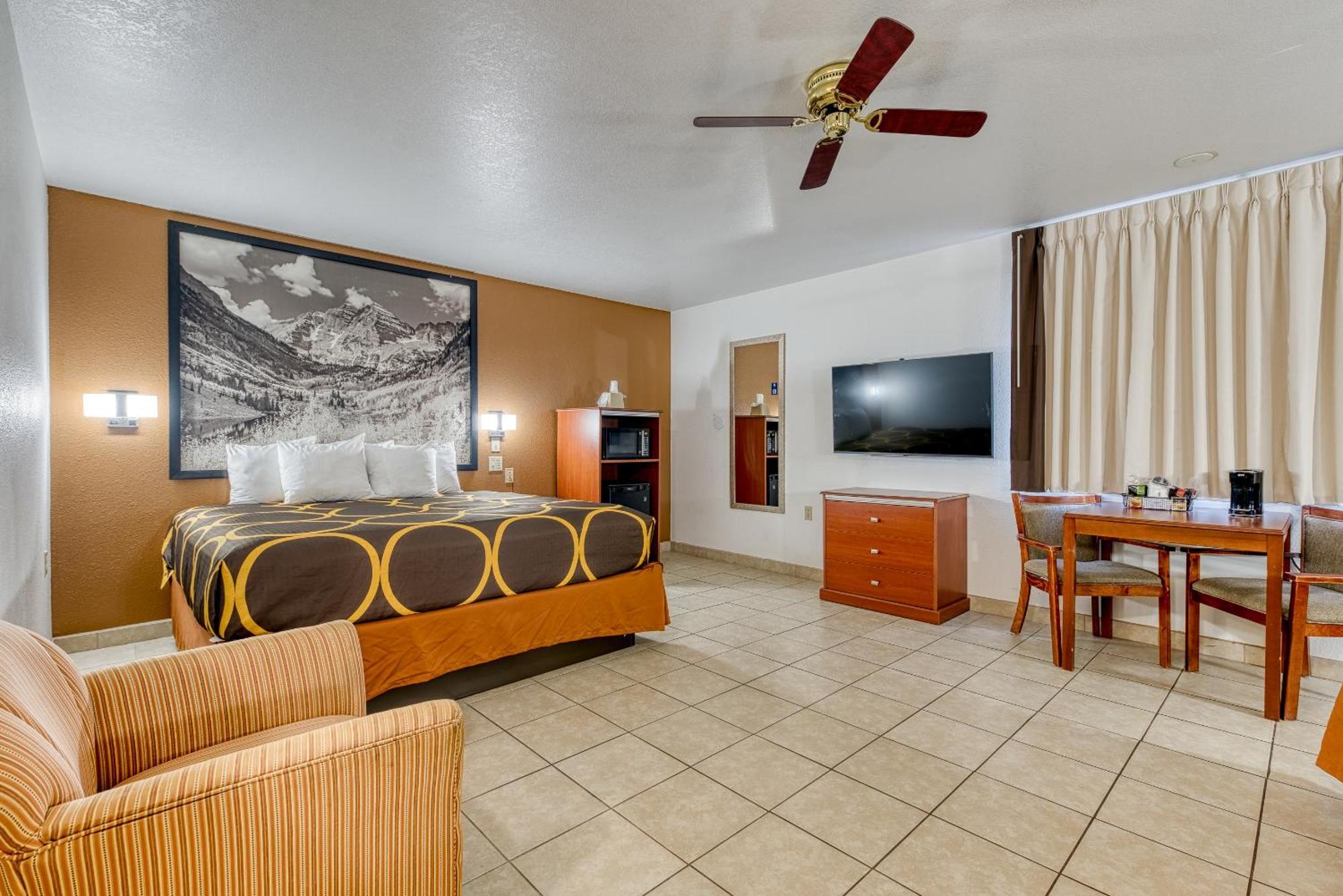 Super 8 by Wyndham Alamosa Motel Ruang foto
