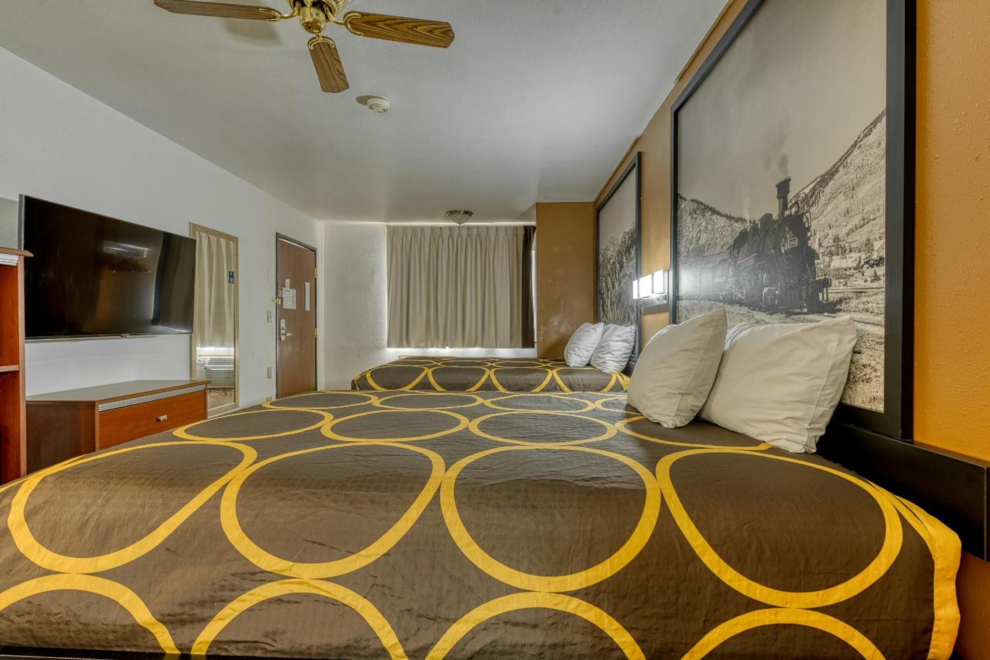 Super 8 by Wyndham Alamosa Motel Ruang foto