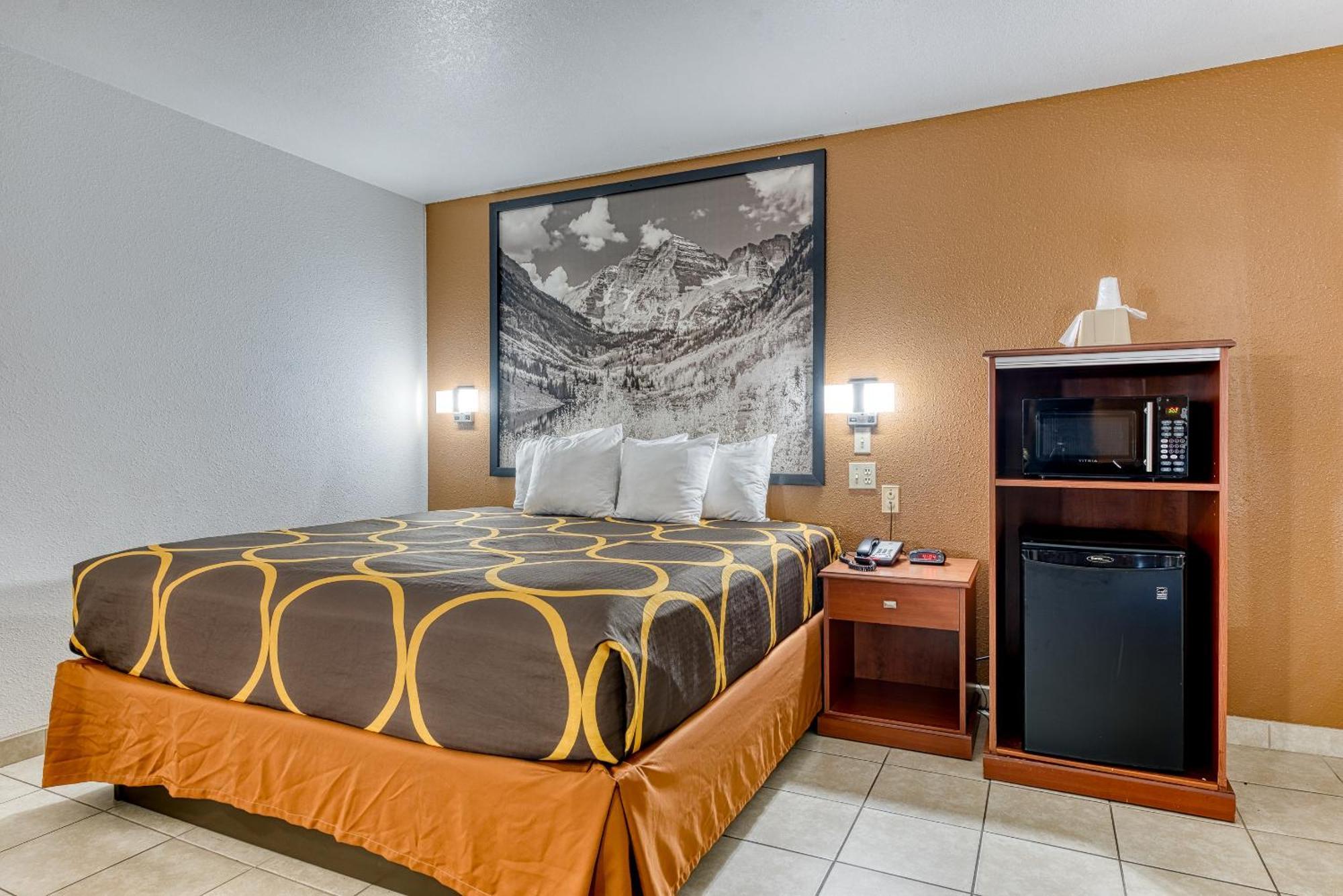 Super 8 by Wyndham Alamosa Motel Ruang foto